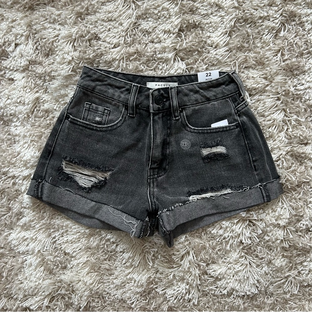 Pacsun mom-short in black, distressed denim shorts. Size 22 waist